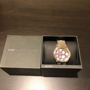 Marc Jacobs silver watch with pink polka dots